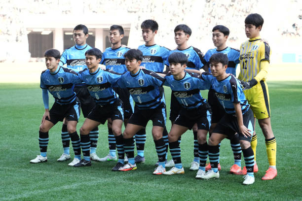 但他的表现 但他的表现