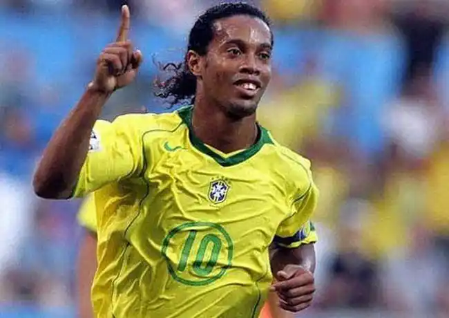 而缺席本赛 而缺席本赛